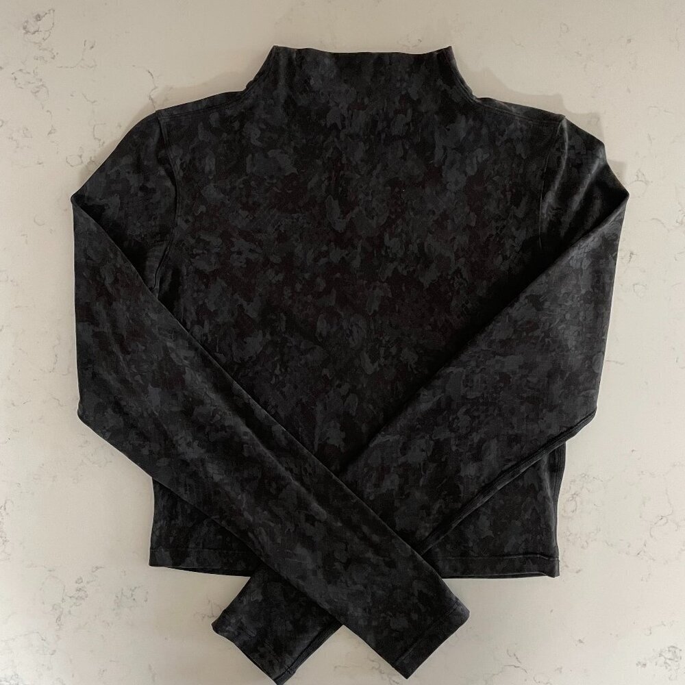 Lululemon All Aligned Mock Nk LS Crop Top Hideaway Camo Deep Coal Multi Grey 8